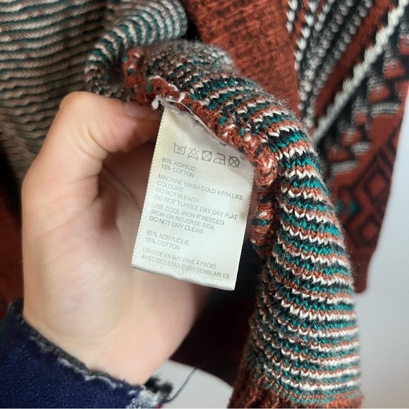 Ecoté Urban Outfitters Relaxed Fit Rust Aztec Hooded Cardigan Sweater Size Small - Picture 10 of 16